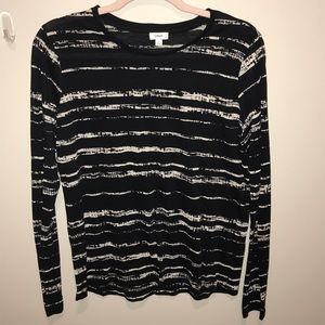 Vince. Black long sleeve patterned top